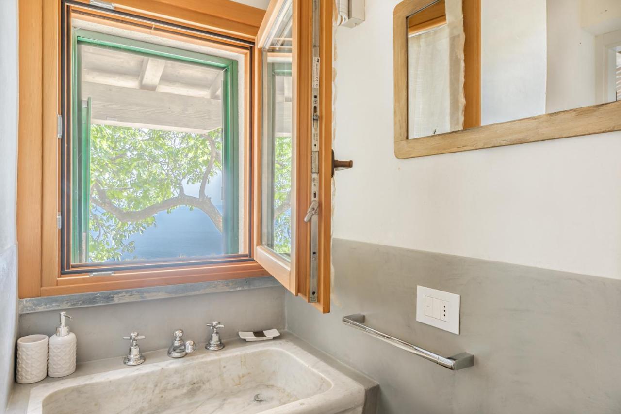 Sound Of Silence, Terre Marine Villa กอร์นิญา ภายนอก รูปภาพ