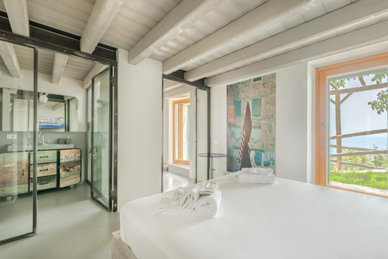 Sound Of Silence, Terre Marine Villa กอร์นิญา ภายนอก รูปภาพ